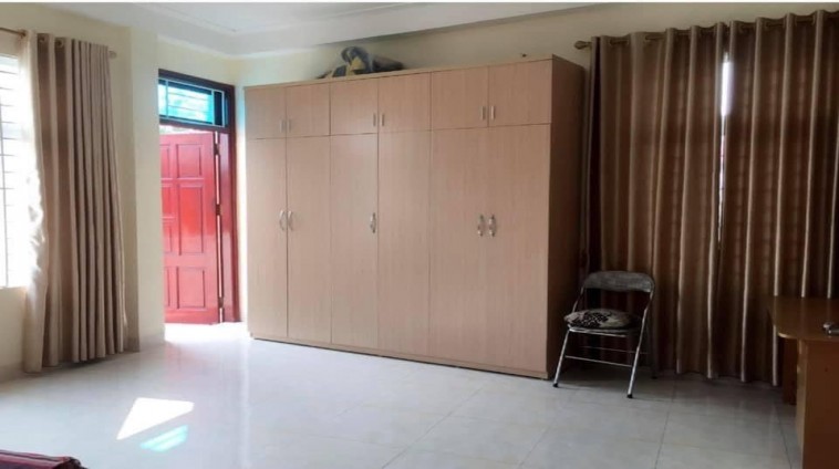 CHO THUÊ NHÀ NGÕ Ô TÔ TÂN MAI, 60M2, 2 TẦNG, 2 NGỦ, Ở GĐ, NHÓM ĐI LÀM 6 NGƯỜI.
